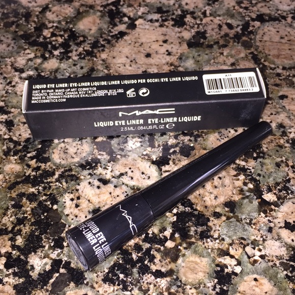 NEW MAC Cosmetics Liquid Eye Liner - 02 Boot Black - Picture 1 of 2